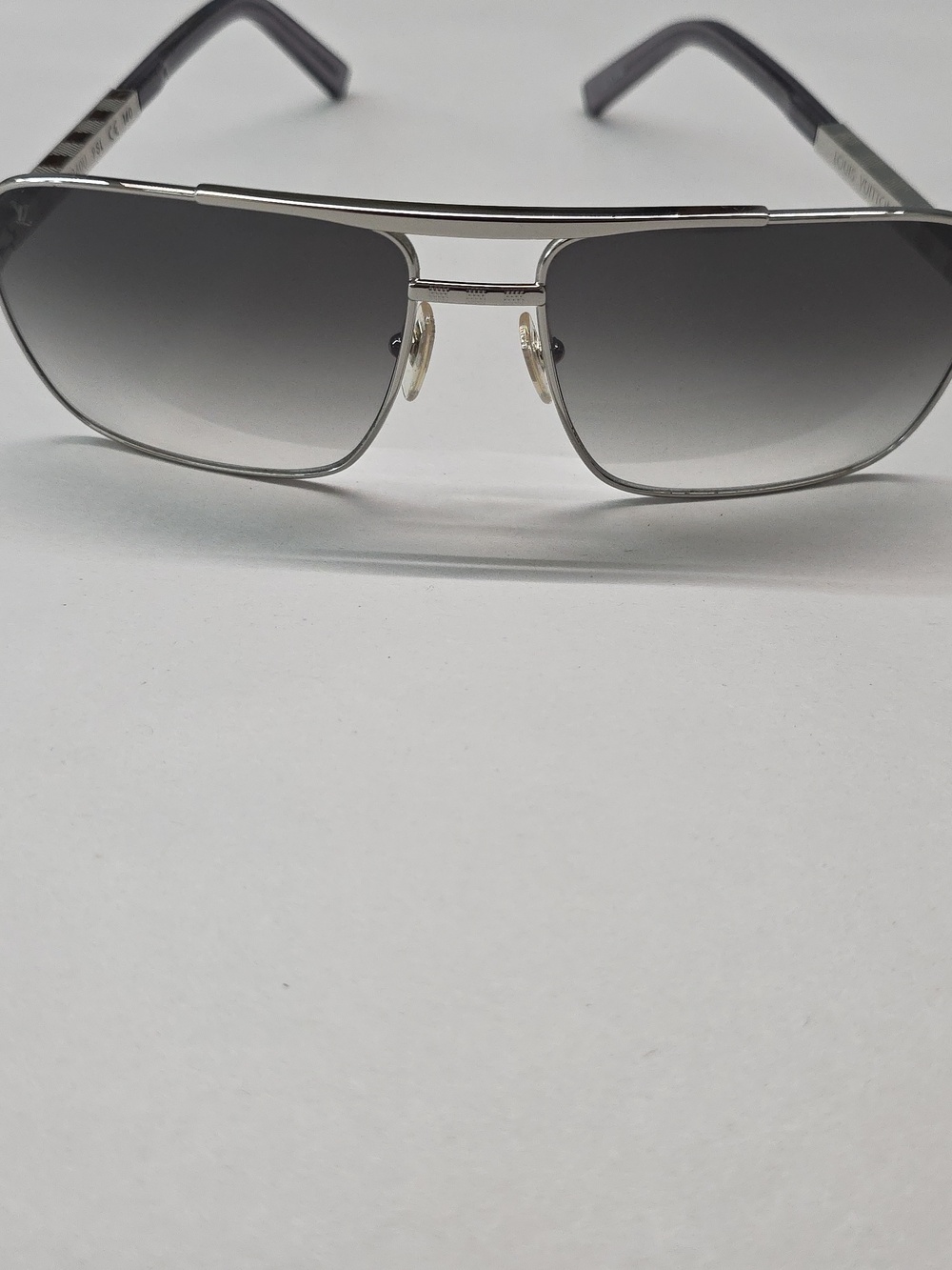 Louis Vuitton Attitude Z0260U Men’s Silver Frame Sunglasses PreOwned